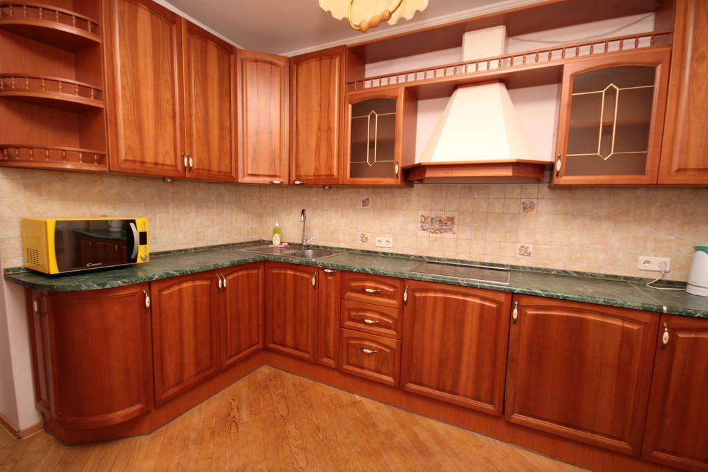 קייב Inn Home Apartments - Livoberezhna מראה חיצוני תמונה