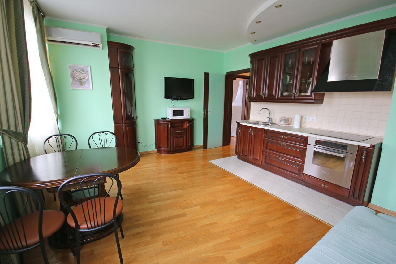 קייב Inn Home Apartments - Livoberezhna מראה חיצוני תמונה